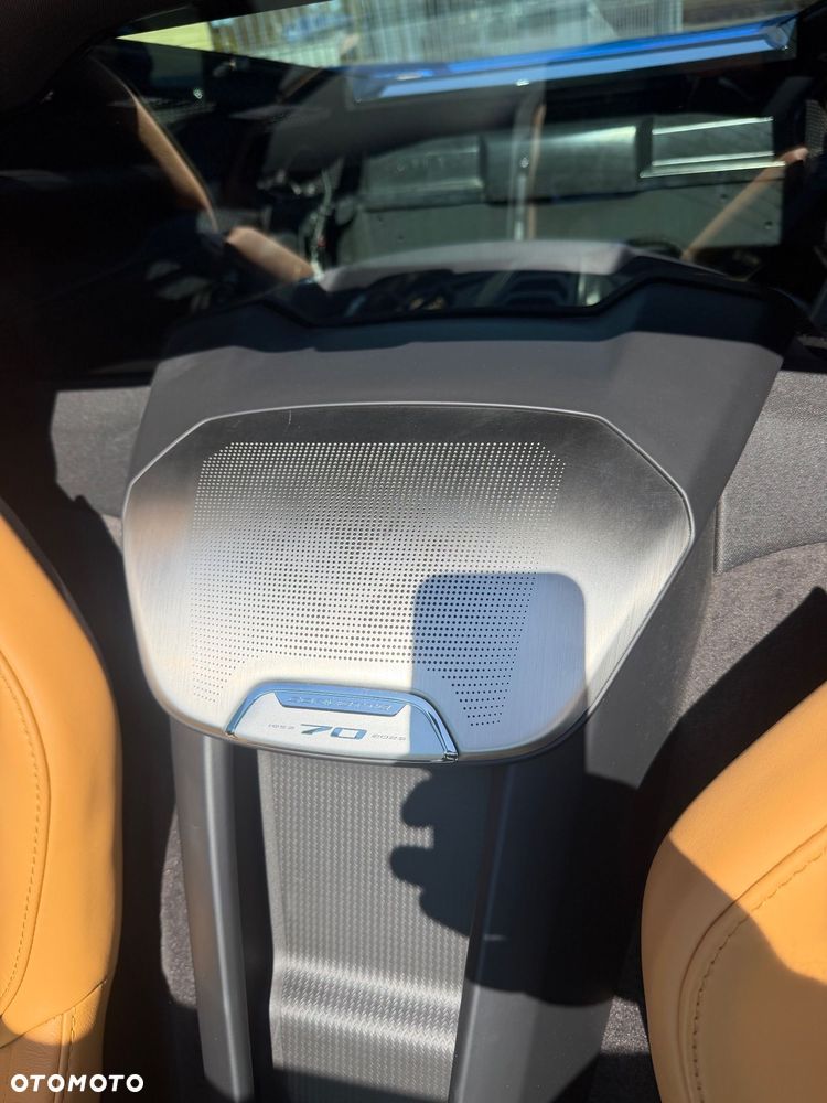 Chevrolet Corvette - 19