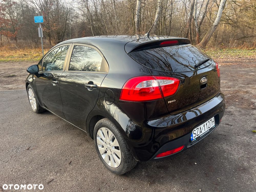 Kia Rio 1.2 Attract - 9