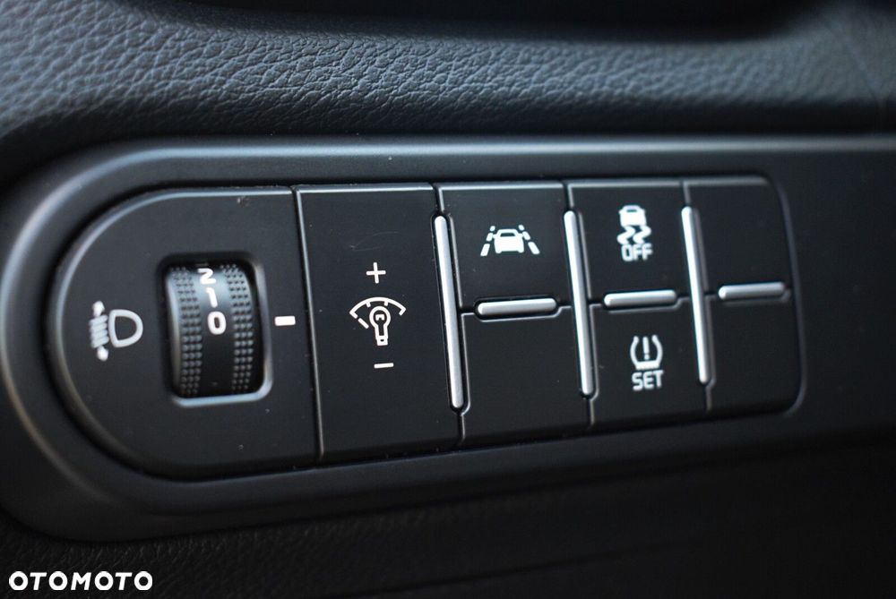 Kia Ceed - 26