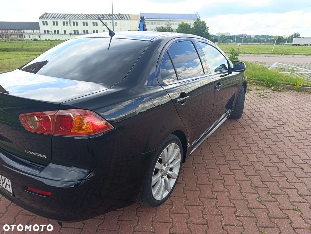 Mitsubishi Lancer 1.8 Intense - 3