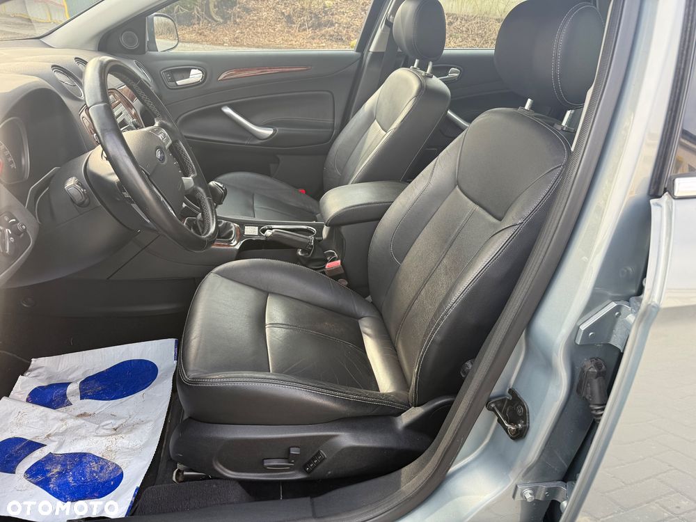 Ford Mondeo 2.5 Ghia X - 22