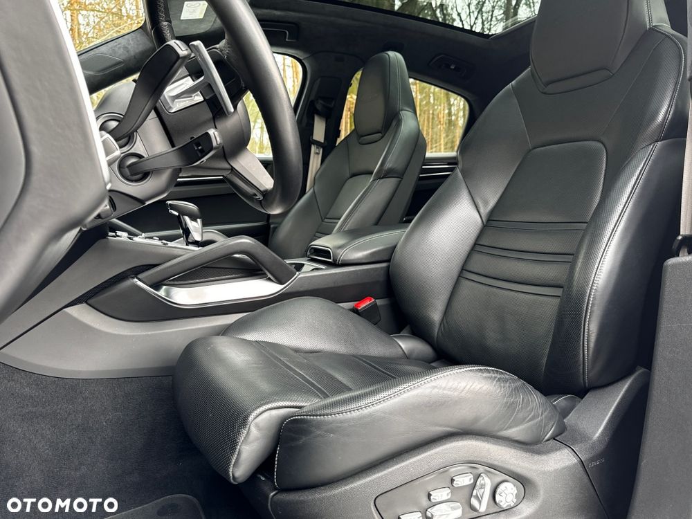 Porsche Cayenne - 13