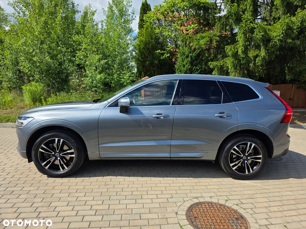 Volvo XC 60 T4 Momentum Pro - 17