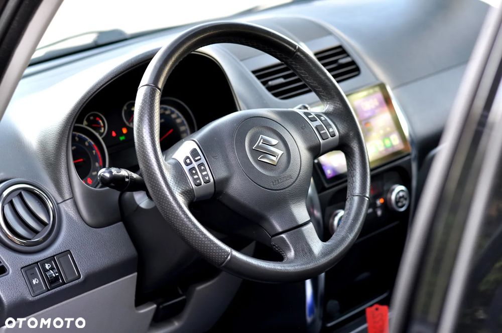 Suzuki SX4 1.6 VVT 4x2 Style - 17