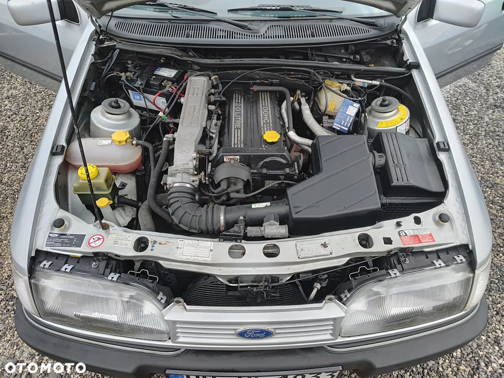 Ford Sierra 2.0 Ghia - 35