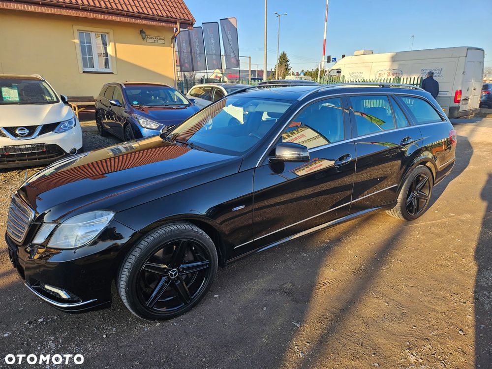 Mercedes-Benz Klasa E 350 CDI DPF BlueEFFICIENCY 7G-TRONIC Elegance - 2