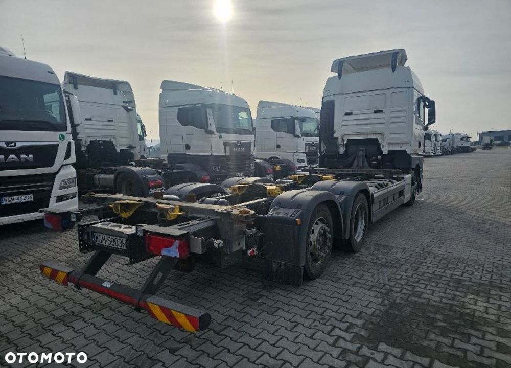 MAN TGX 26.470 6x2-2 LL CH - 4