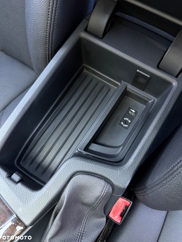 BMW Seria 3 320i - 20