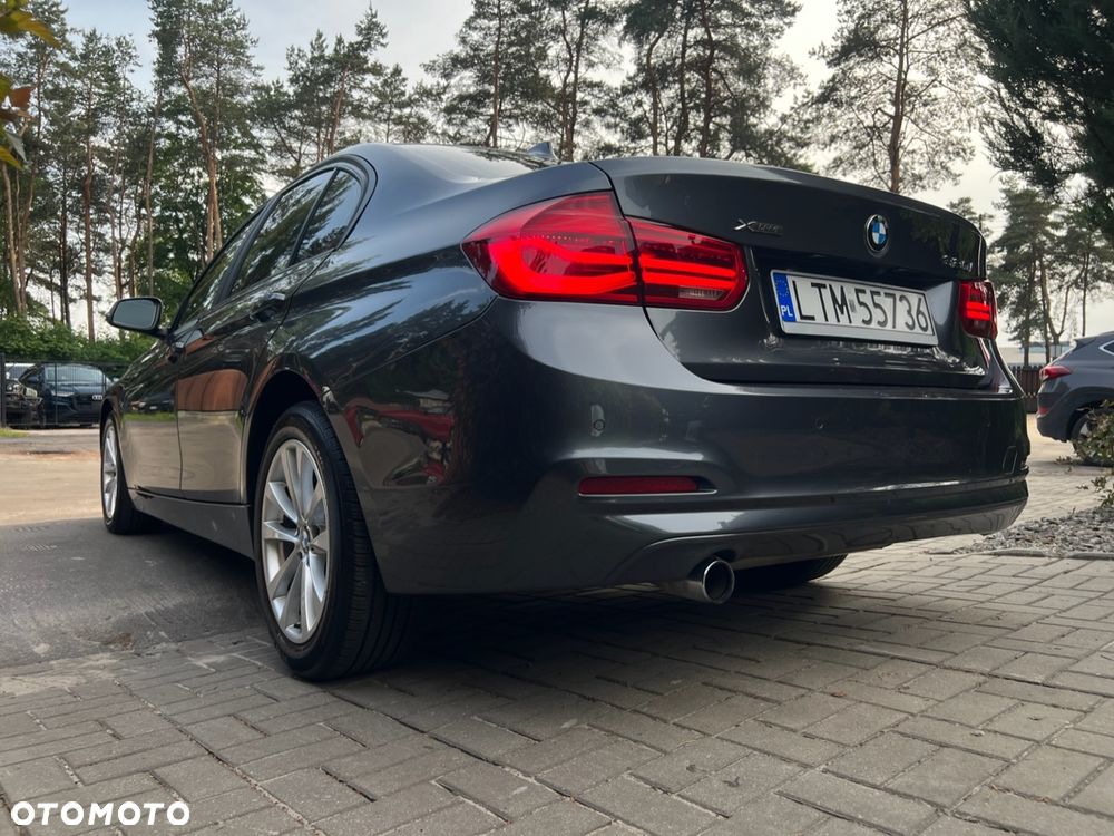BMW Seria 3 330i xDrive Edition Luxury Line Purity - 10