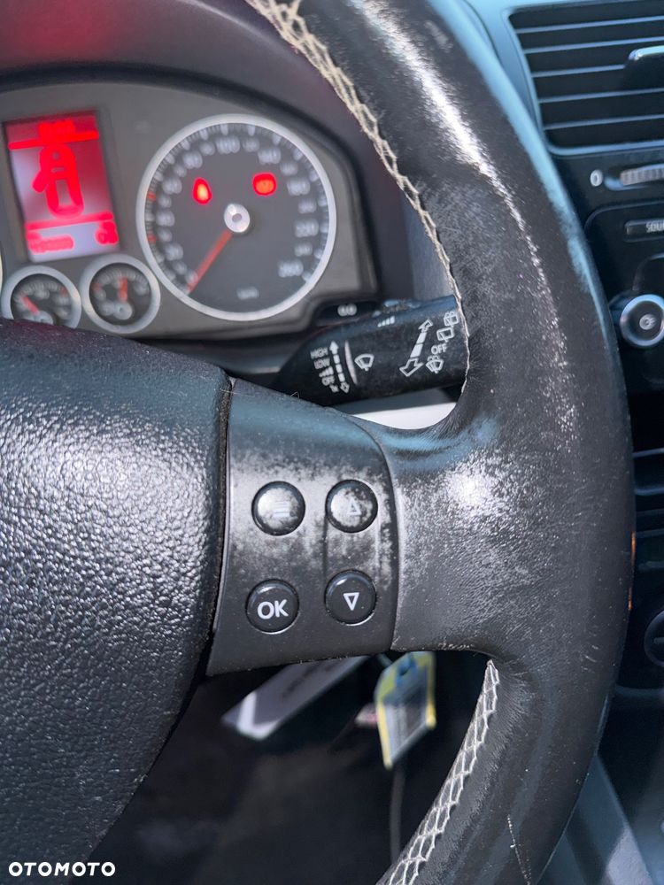 Volkswagen Golf 1.6 United - 33