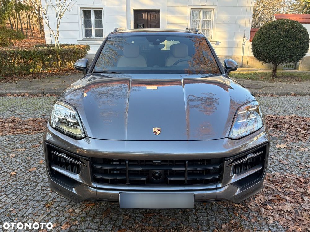 Porsche Cayenne Standard - 2