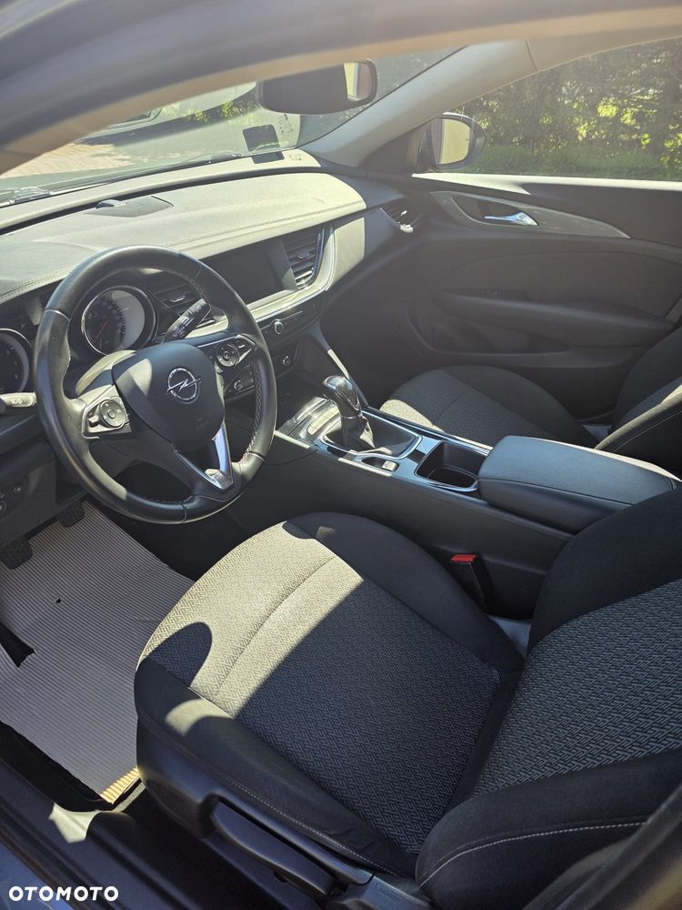 Opel Insignia - 12