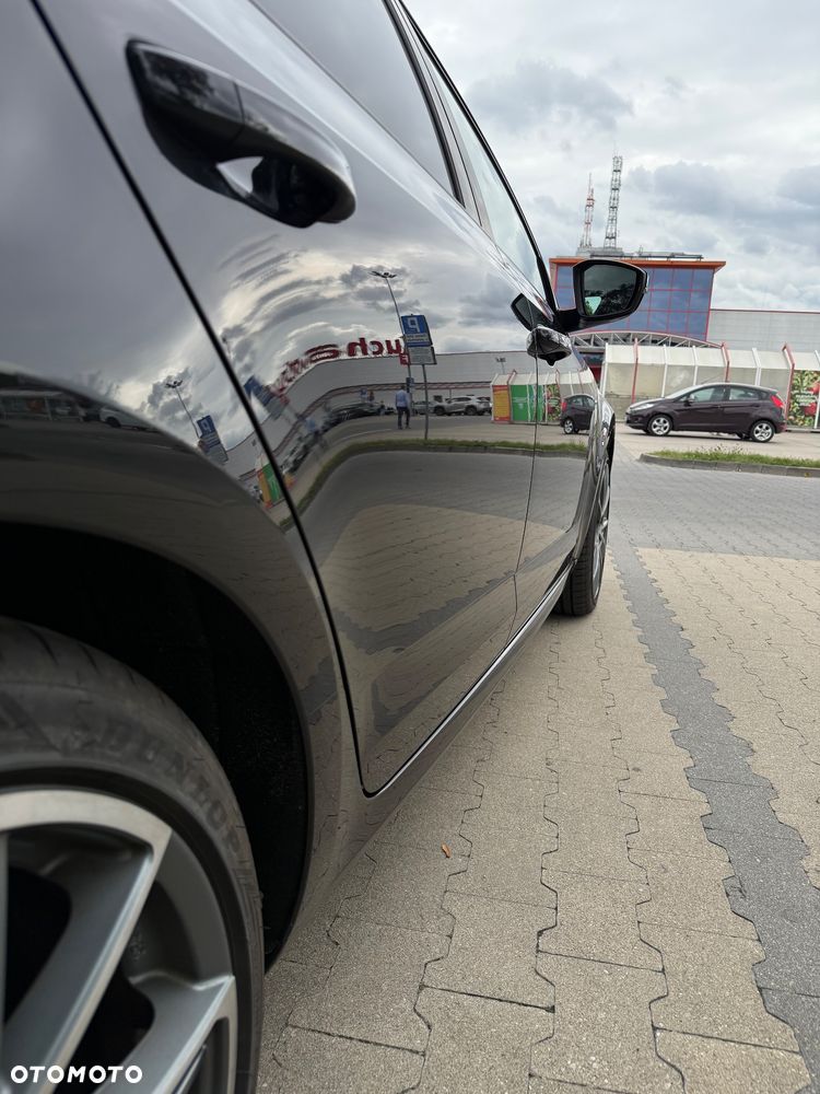 Skoda Octavia 2.0 TDI RS - 18