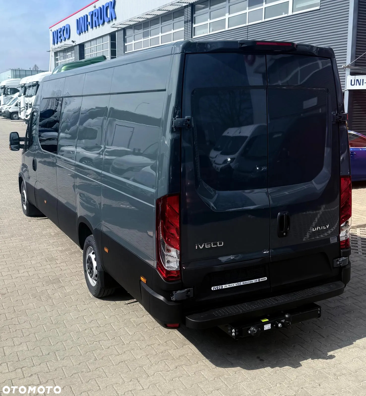 Iveco DAILY -AUTOMAT 7 OSOBOWE MAX DŁUGIE - ZABUDOWA W CENIE - 5