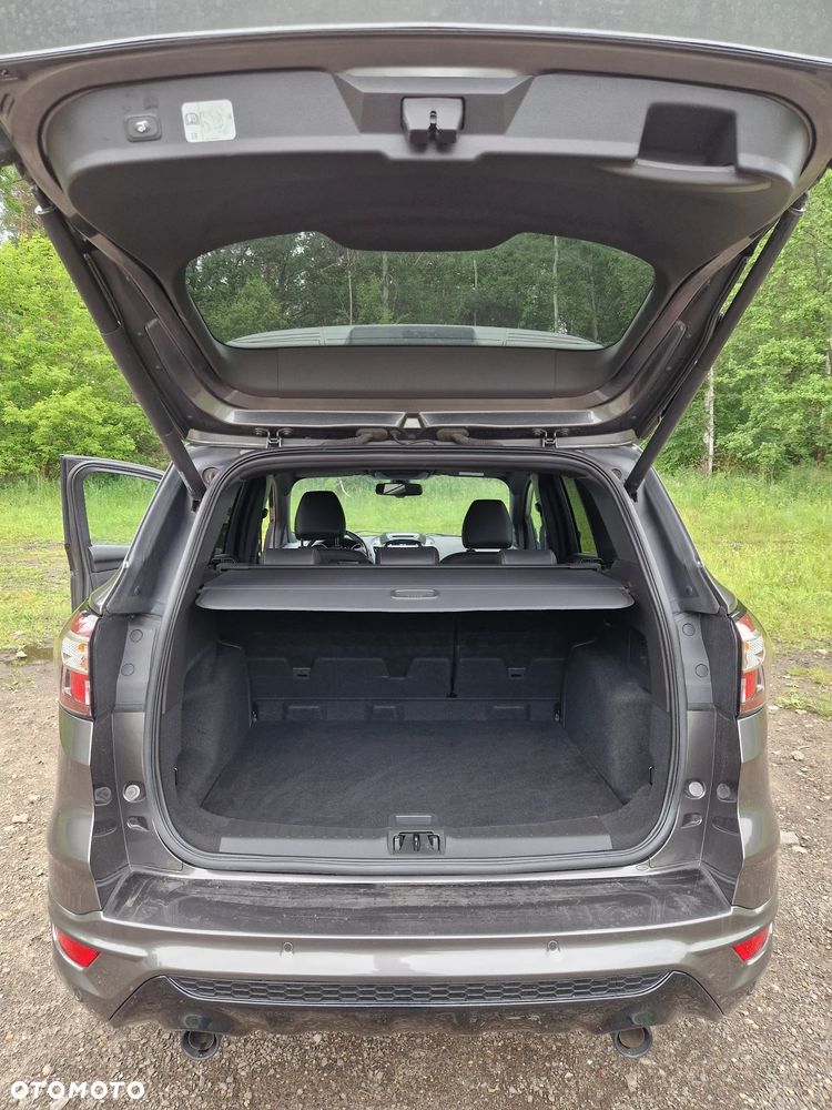 Ford Kuga 2.0 TDCi 4x4 ST-Line - 35