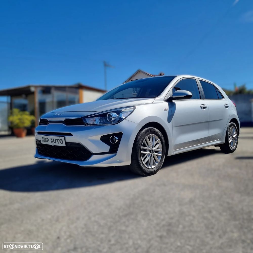 Kia Rio - 4
