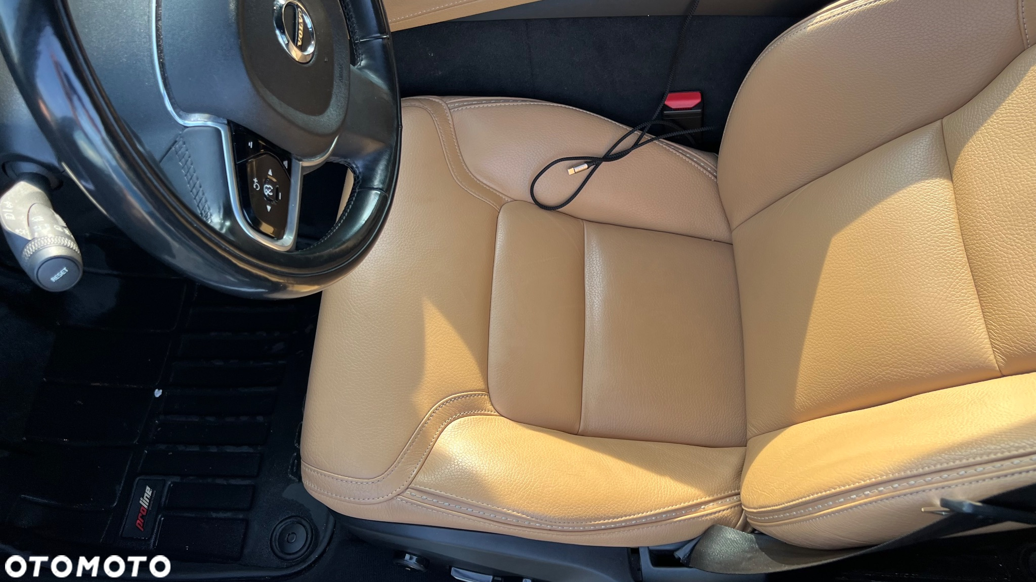 Volvo V90 Cross Country T5 AWD - 28
