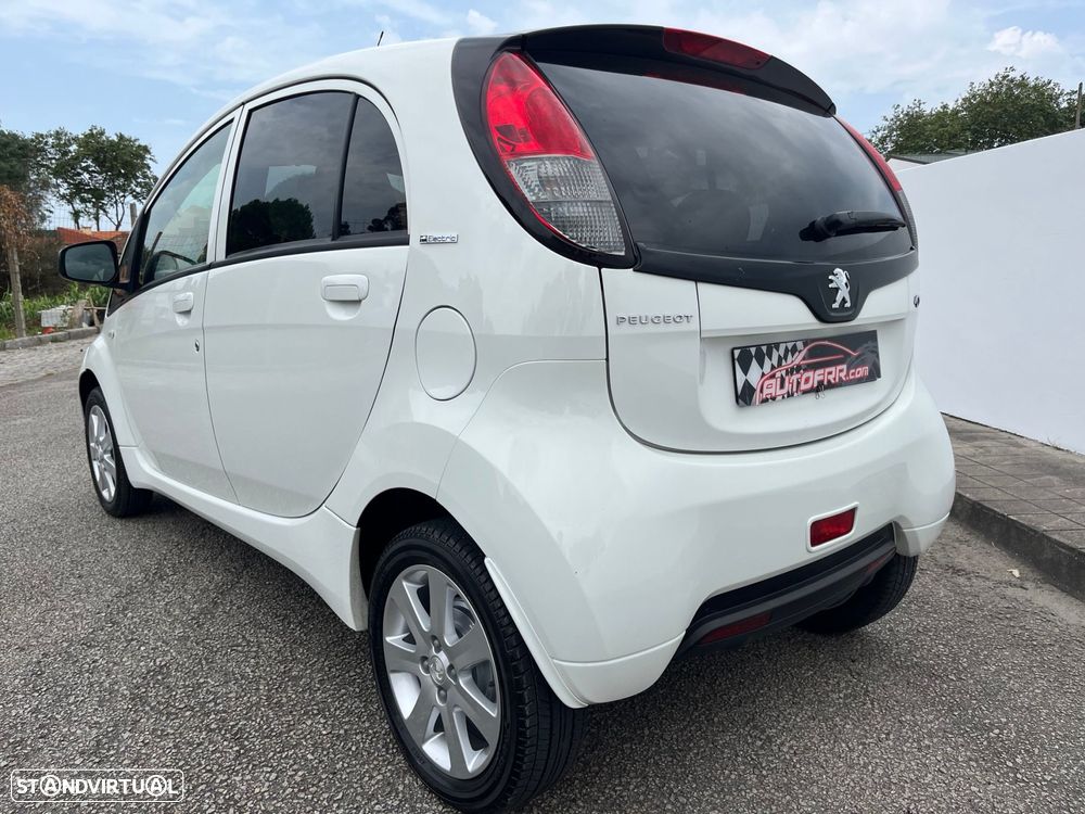 Peugeot iOn Active - 6