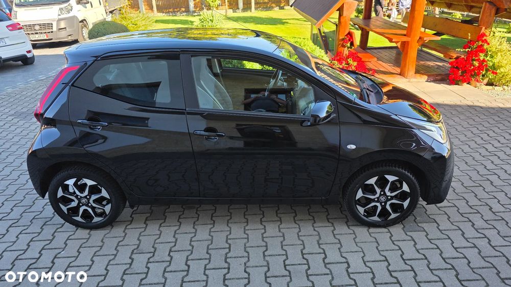 Toyota Aygo x-play club - 8