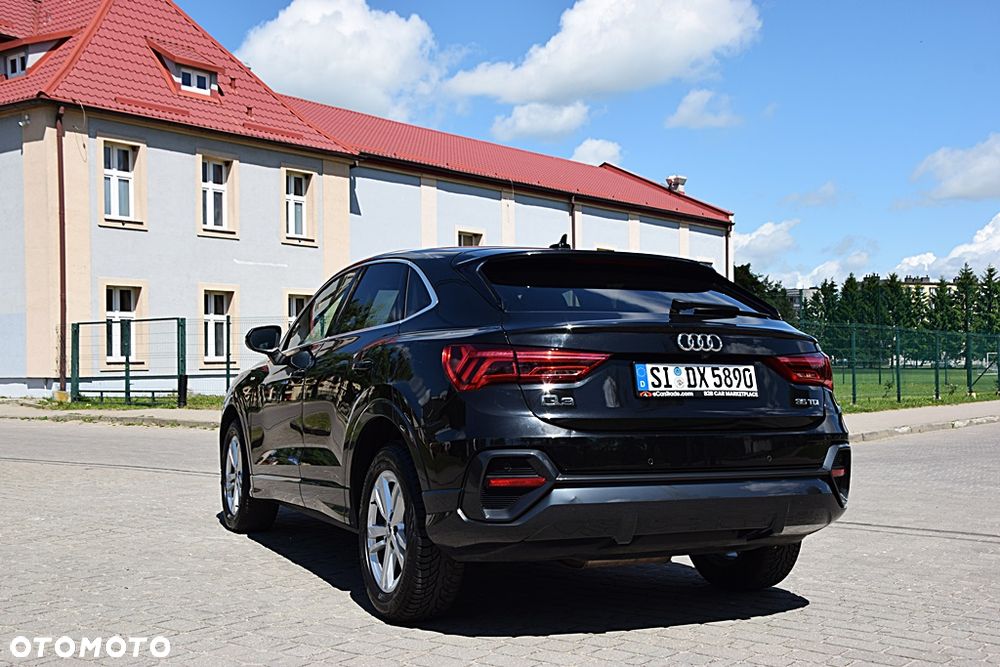 Audi Q3 Sportback - 3