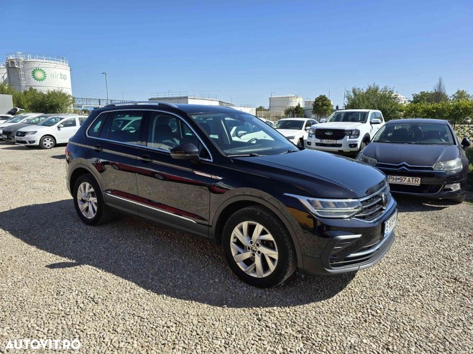 Volkswagen Tiguan - 2