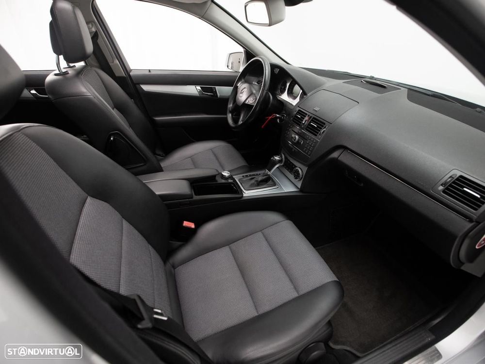 Mercedes-Benz C 220 - 13