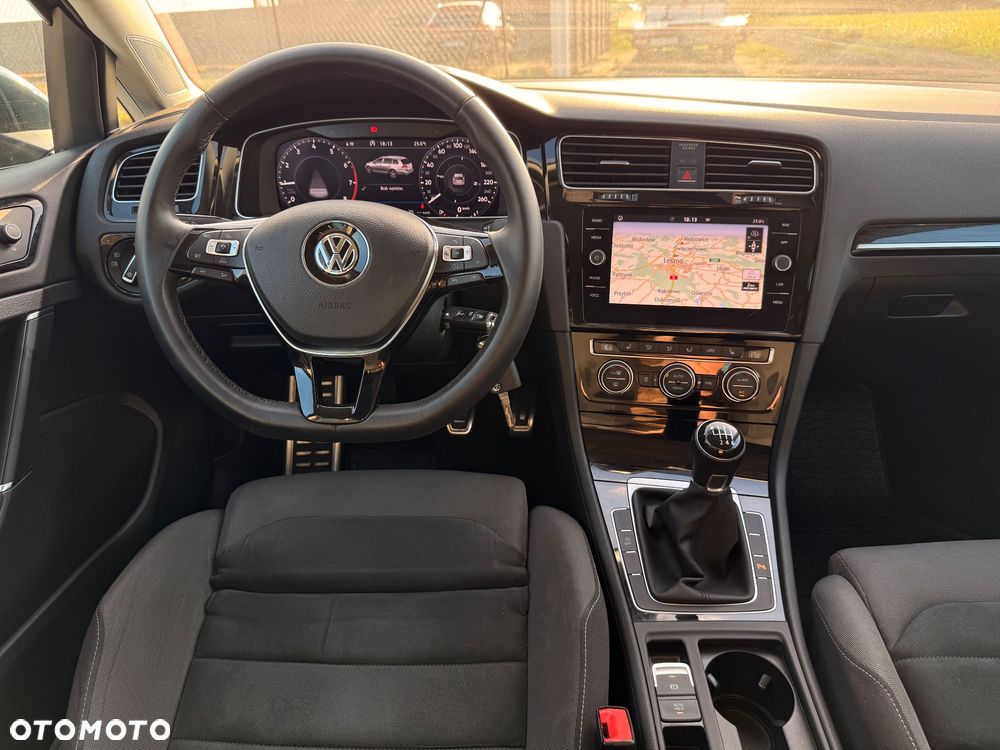 Volkswagen Golf Variant - 18