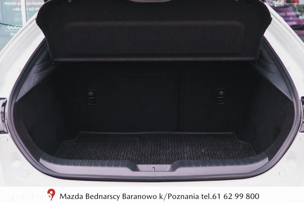 Mazda 3 2.0 mHEV Takumi - 21