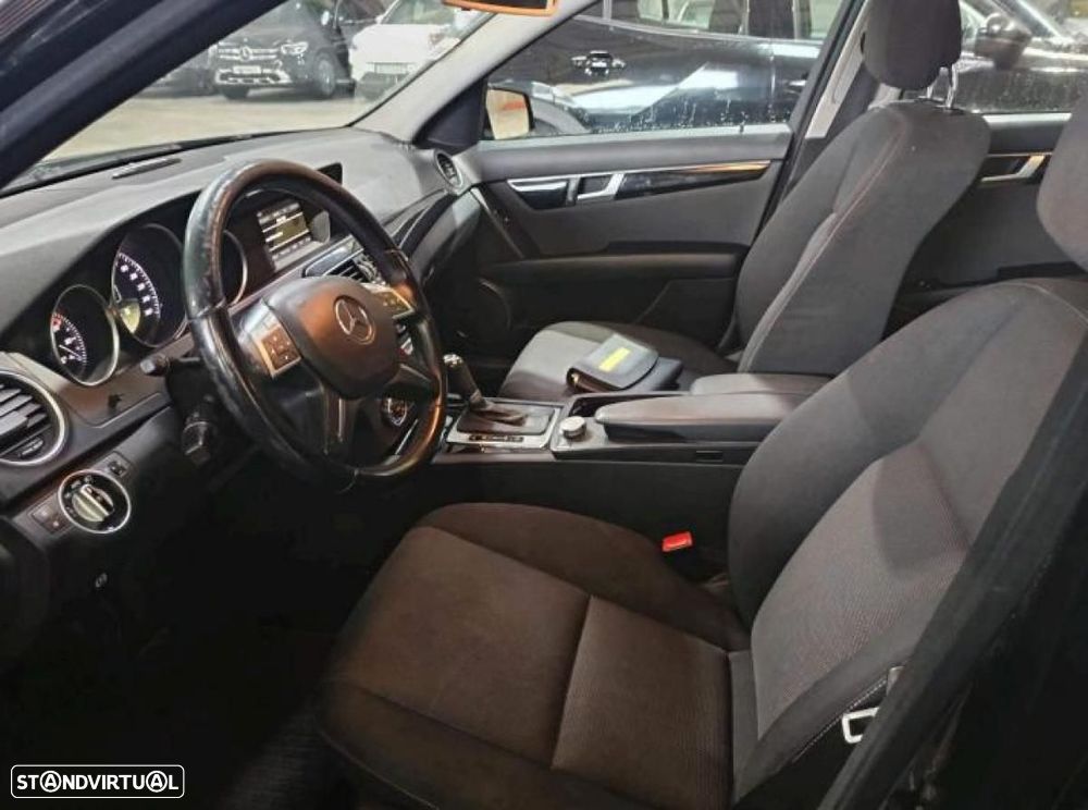 Mercedes-Benz C 200 - 2