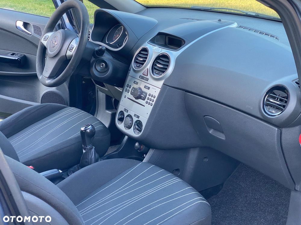 Opel Corsa 1.2 16V Enjoy - 29