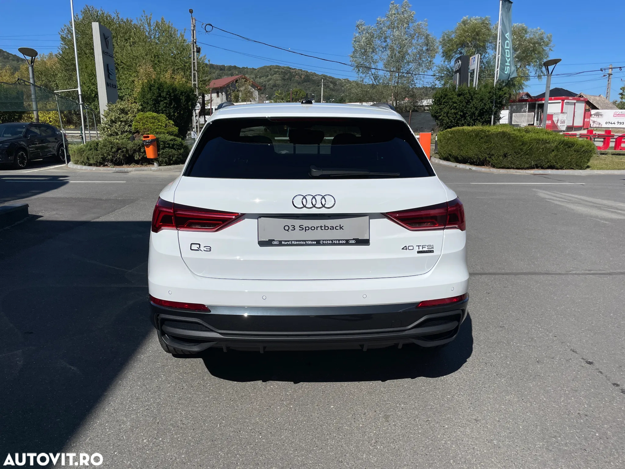 Audi Q3 40 TFSI quattro S tronic S line - 4