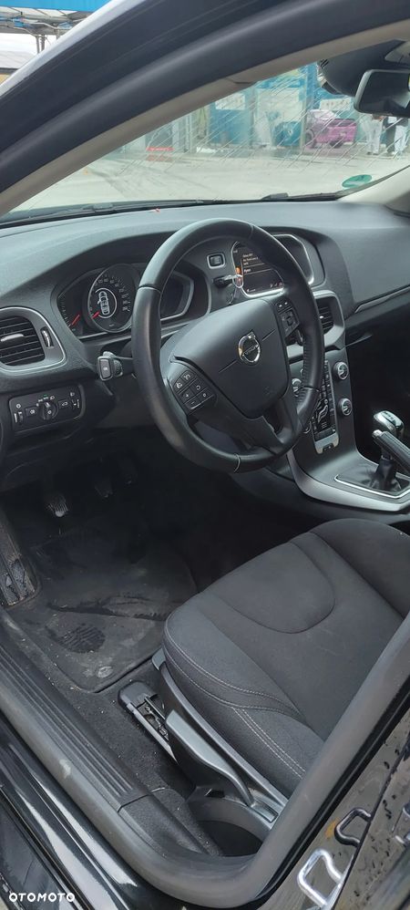 Volvo V40 T2 - 14