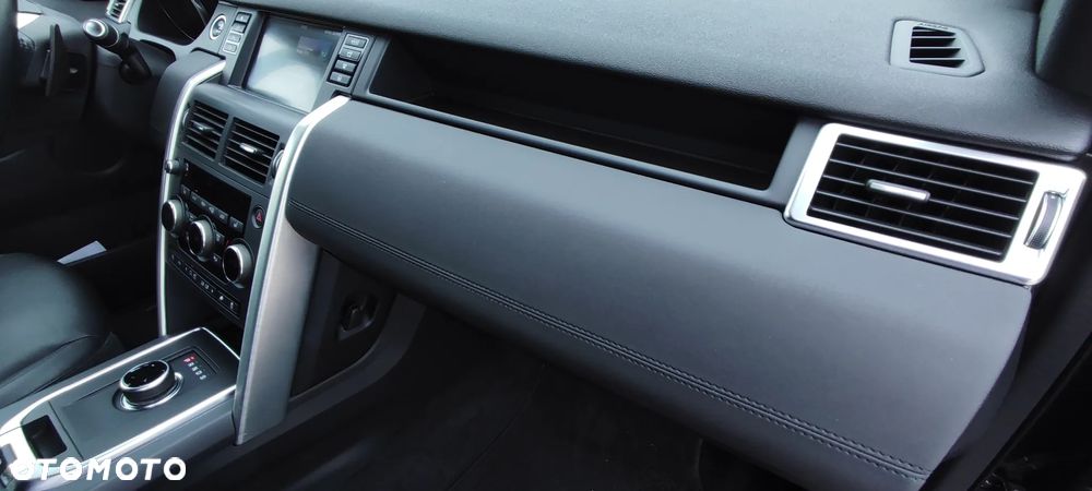 Land Rover Discovery Sport - 36