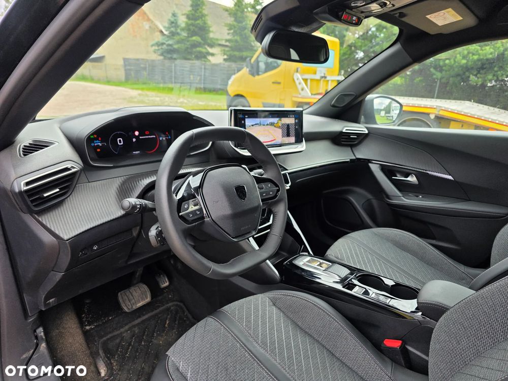Peugeot 2008 Hybrid 145 e-DSC Allure - 11