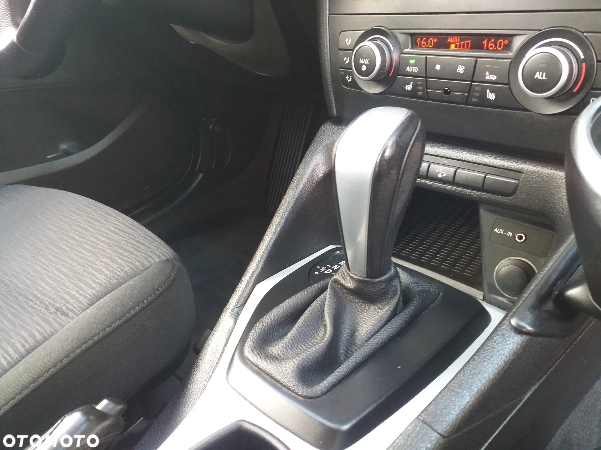 BMW X1 xDrive20d xLine - 24