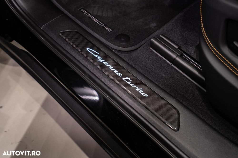Porsche Cayenne Turbo E-Hybrid - 27