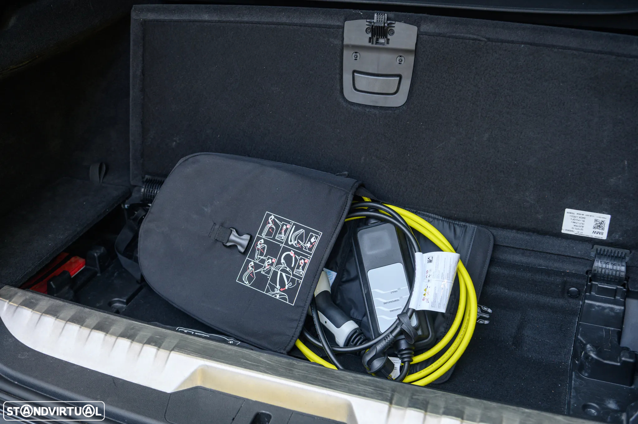 BMW 330 e Touring Pack M Auto - 58