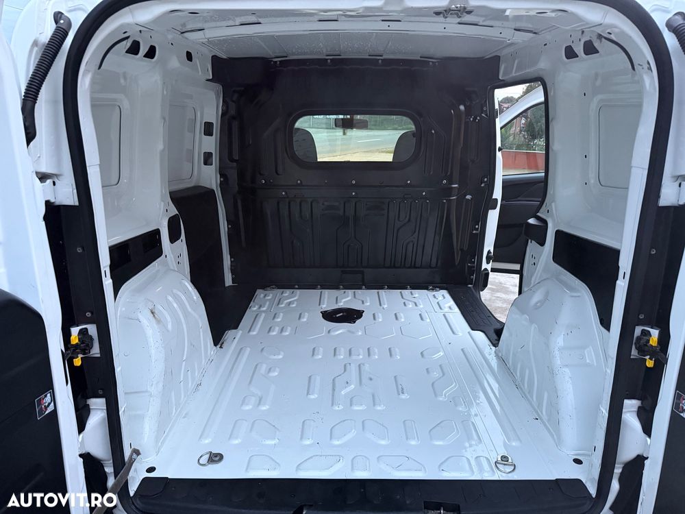 Fiat Doblo 1.3 16V Multijet Dynamic - 31