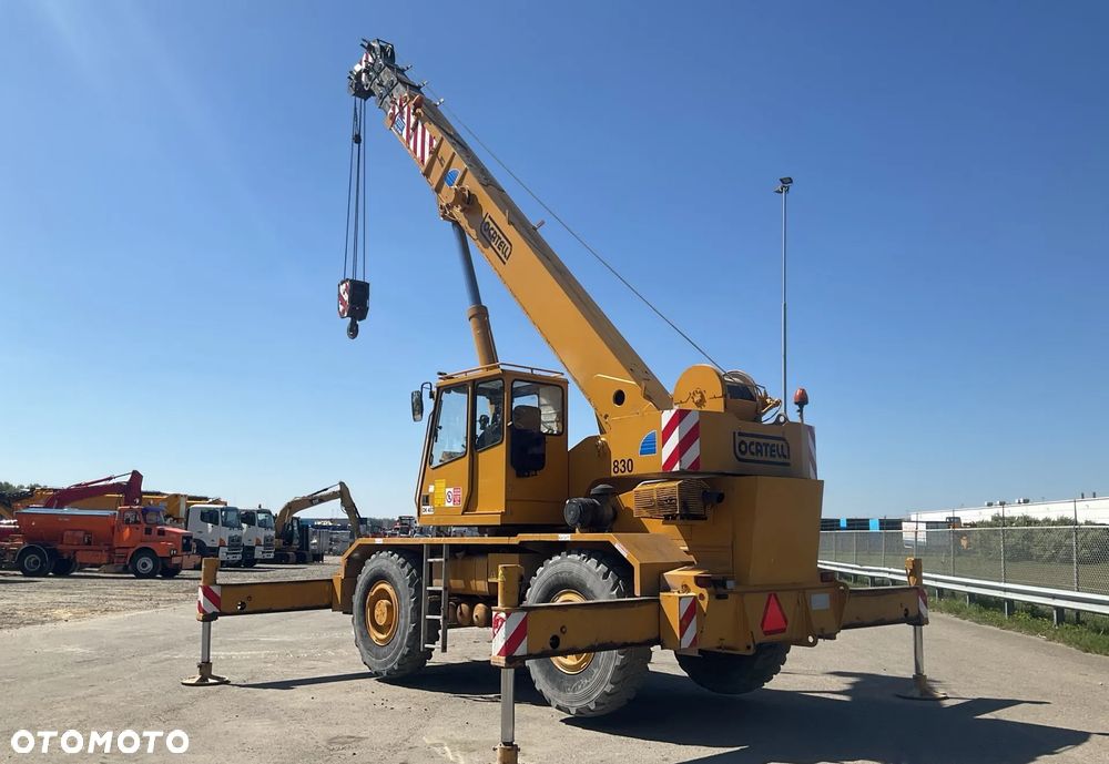 Inny Dźwig terenowy Locatelli Gril 830C / 1700 MTH! / Udźwig 30 ton / Zasięg 24,5 metra - 6