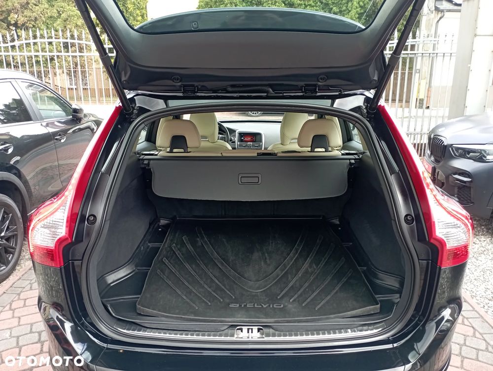 Volvo XC 60 T6 AWD Drive-E Summum - 31
