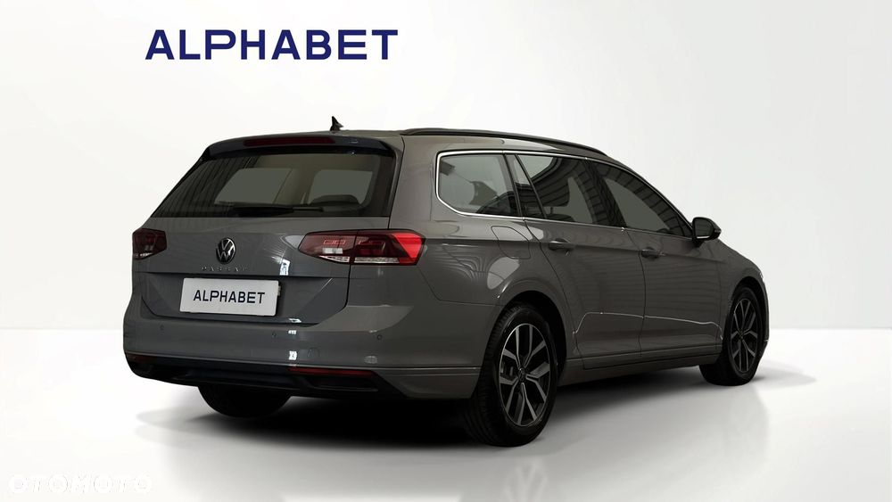 Volkswagen Passat - 5