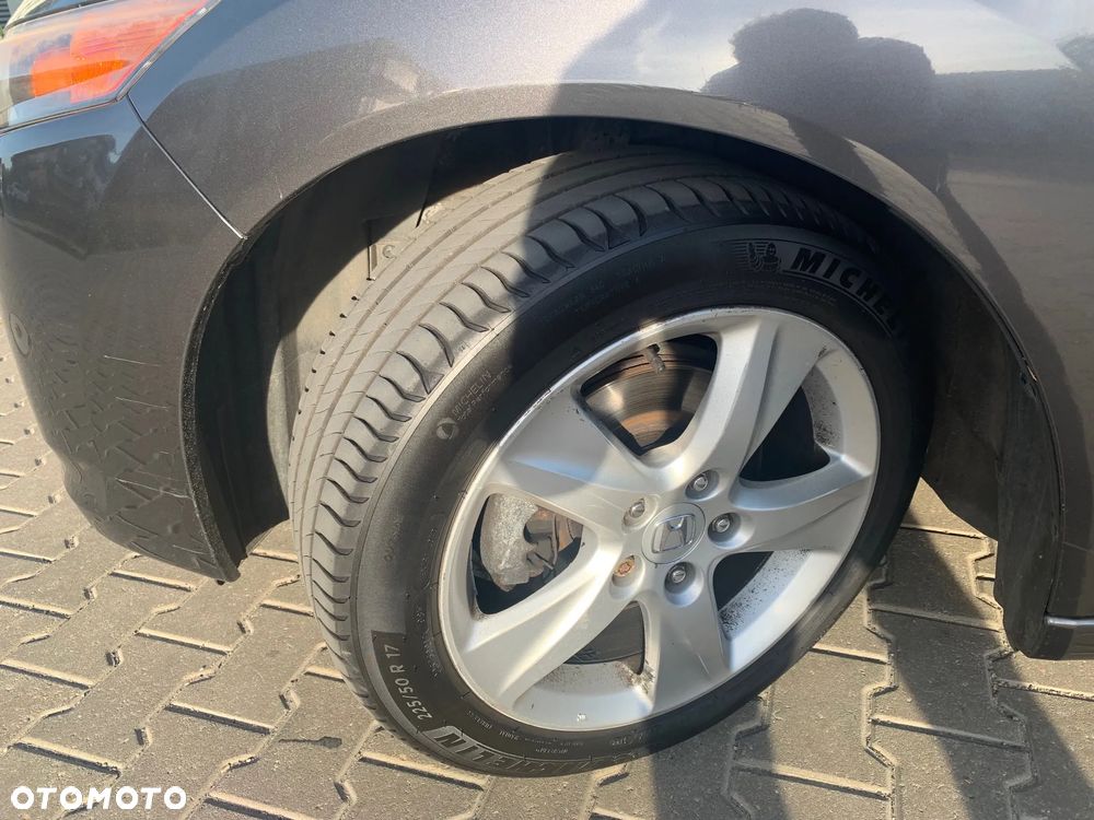 Honda Accord 2.0 Executive - 31