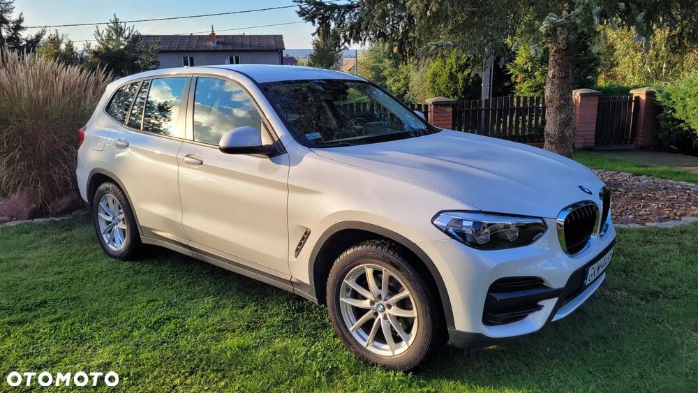 BMW X3 xDrive20d Advantage - 9
