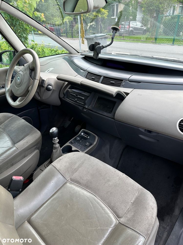 Renault Espace 2.2 dCi Initiale - 19