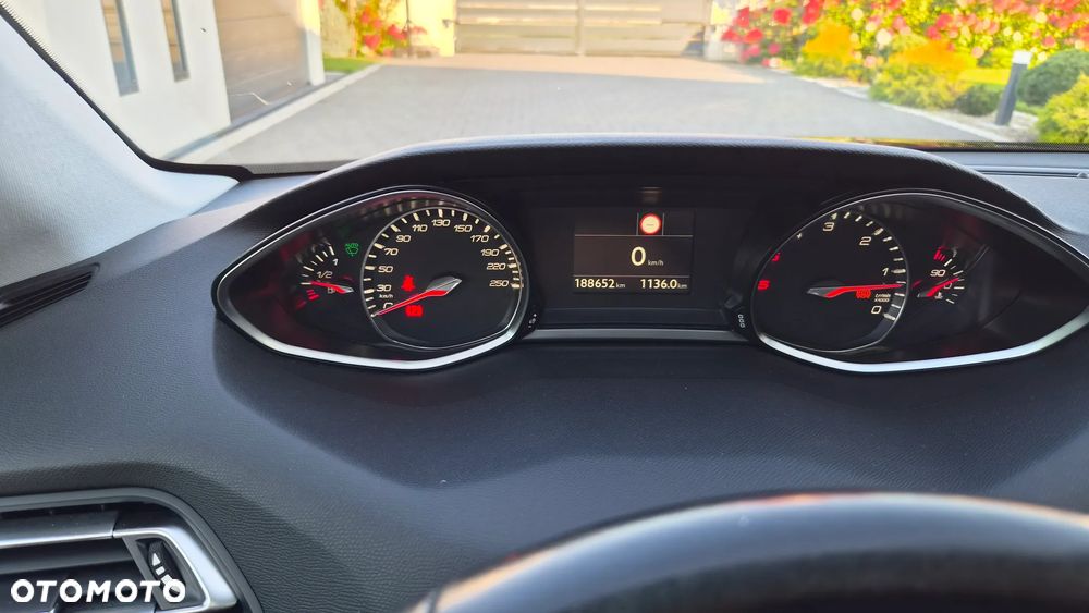 Peugeot 308 BlueHDi 130 Stop & Start Allure - 27