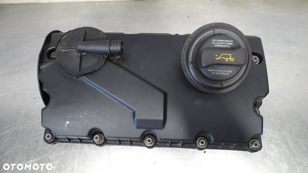 POKRYWA ZAWORÓW VOLKSWAGEN GOLF V 1.9TDI 038103469AG