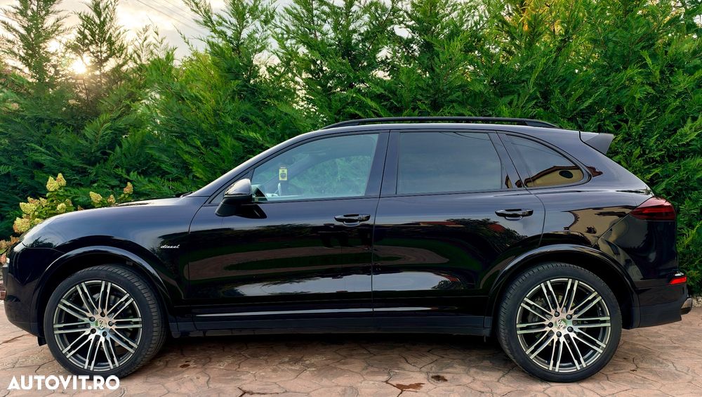 Porsche Cayenne 3.0 L - 2