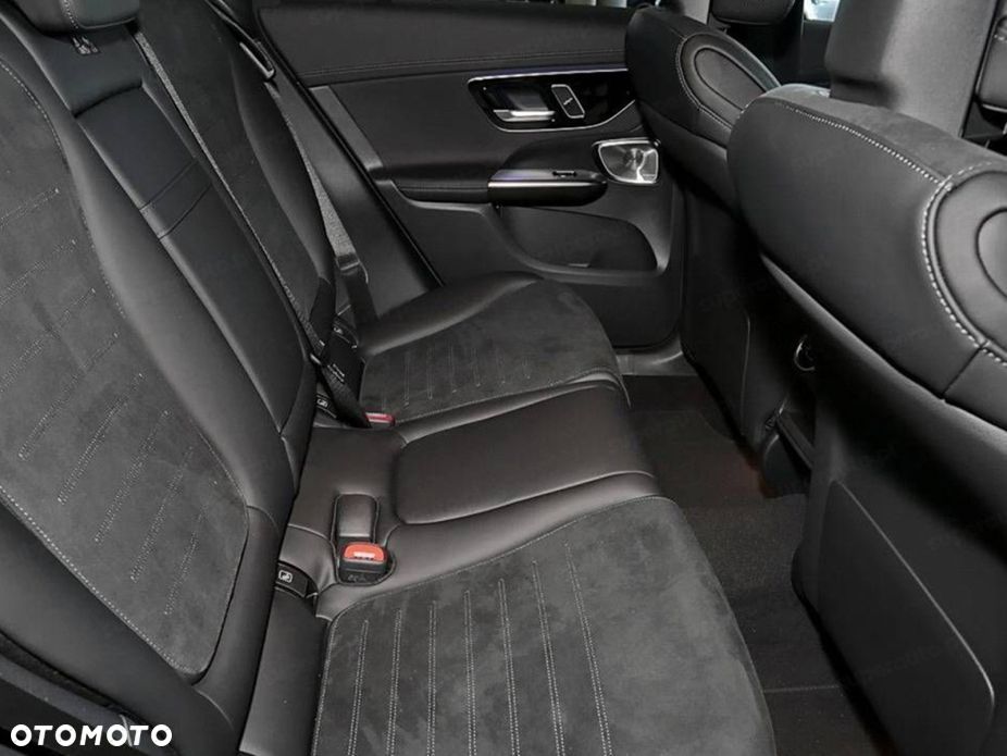 Mercedes-Benz GLC 300 mHEV 4-Matic AMG Line - 14