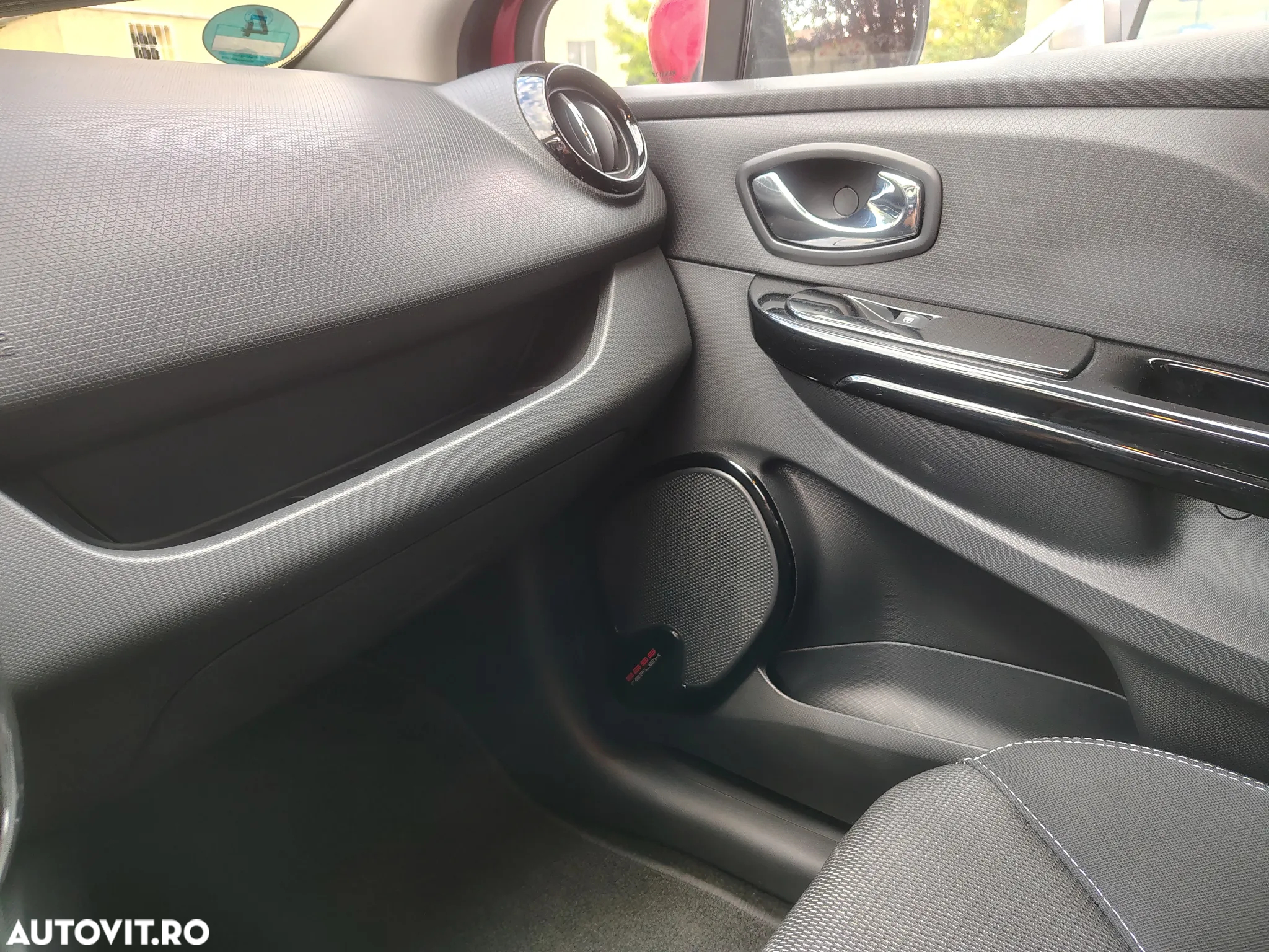 Renault Clio IV 1.2 16V Dynamique - 8