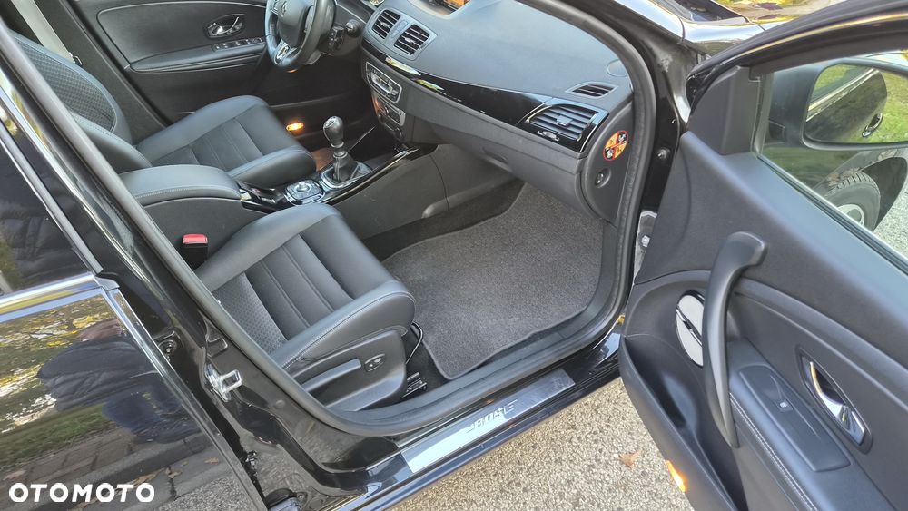 Renault Megane ENERGY TCe 115 Start & Stop Bose Edition - 23